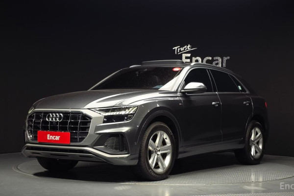 2021 Audi Q8 с пробегом 74 617 км