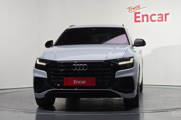 2021 Audi Q8 с пробегом 118 822 км