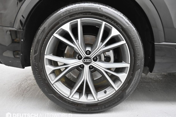 2022 Audi Q8 с пробегом 45 469 км