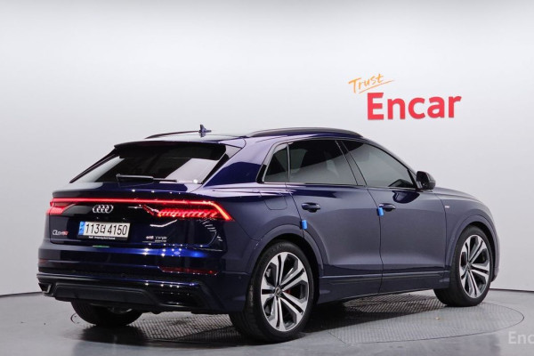 2023 Audi Q8 с пробегом 43 383 км