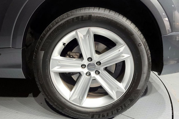 2021 Audi Q8 с пробегом 74 617 км