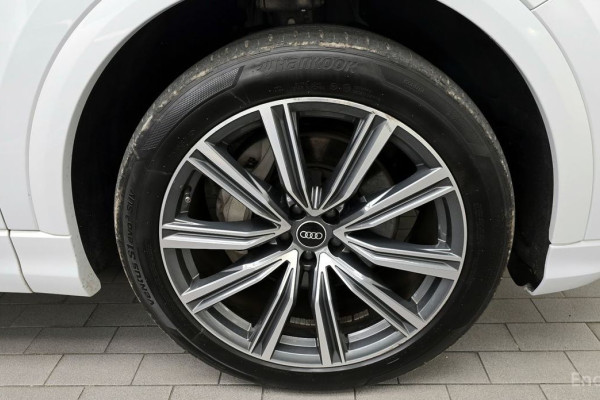 2021 Audi Q8 с пробегом 118 822 км