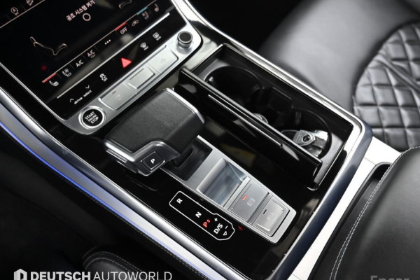 2022 Audi Q8 с пробегом 45 469 км