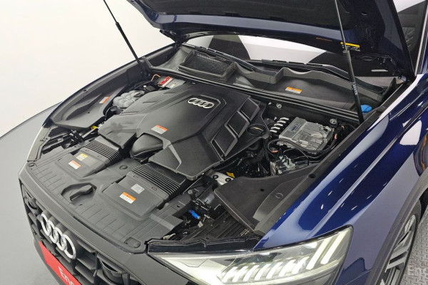 2023 Audi Q8 с пробегом 43 383 км