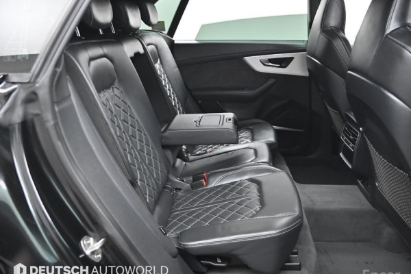 2022 Audi Q8 с пробегом 45 469 км