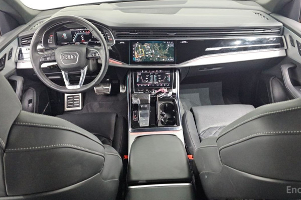 2023 Audi Q8 с пробегом 43 383 км