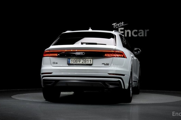 2021 Audi Q8 с пробегом 58 430 км