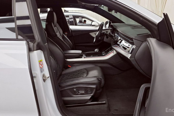 2021 Audi Q8 с пробегом 118 822 км
