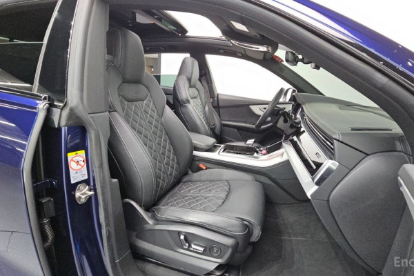 2023 Audi Q8 с пробегом 43 383 км