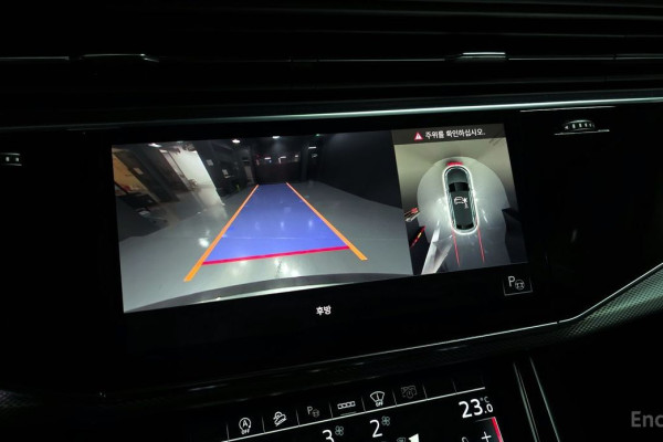 2021 Audi Q8 с пробегом 74 617 км