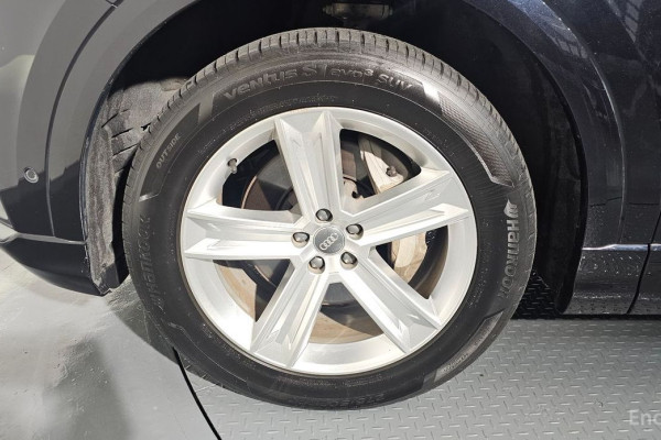 2020 Audi Q8 с пробегом 68 578 км