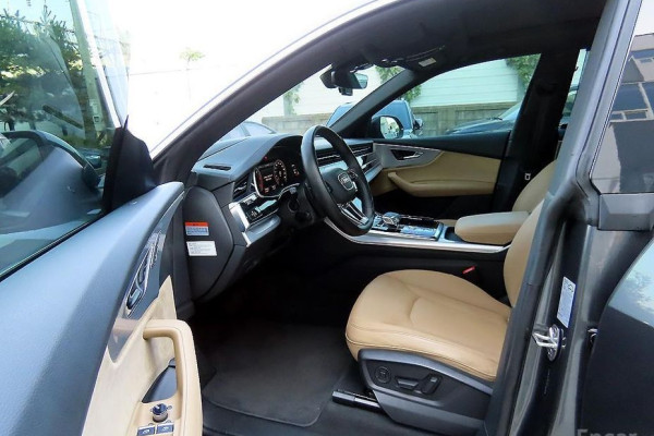 2021 Audi Q8 с пробегом 89 369 км