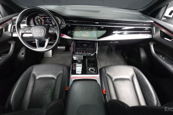 2021 Audi Q8 с пробегом 58 430 км