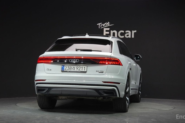 2022 Audi Q8 с пробегом 149 460 км