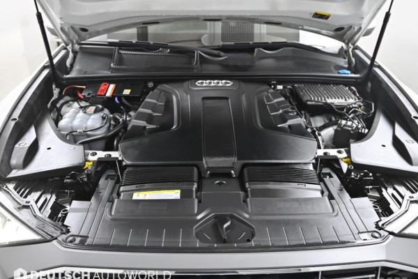 2020 Audi Q8 с пробегом 74 131 км