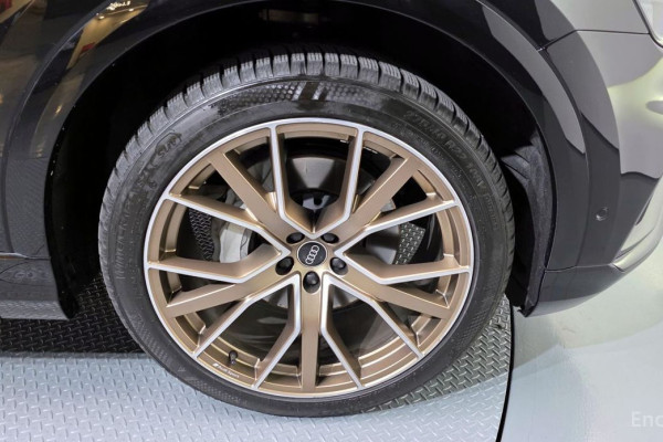 2023 Audi Q8 с пробегом 41 229 км