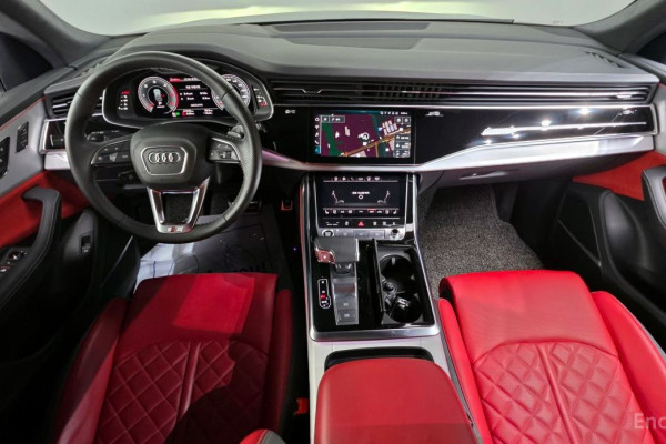 2023 Audi Q8 с пробегом 41 229 км