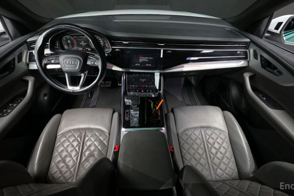 2022 Audi Q8 с пробегом 149 460 км