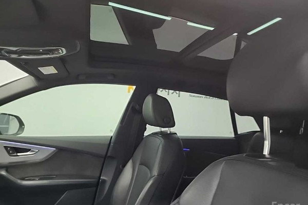 2021 Audi Q8 с пробегом 121 445 км