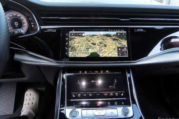 2021 Audi Q8 с пробегом 89 369 км