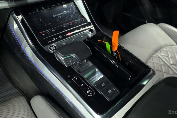 2022 Audi Q8 с пробегом 149 460 км