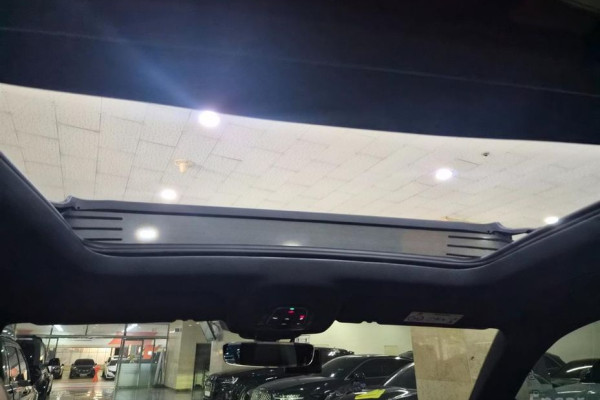 2021 Audi Q8 с пробегом 105 189 км