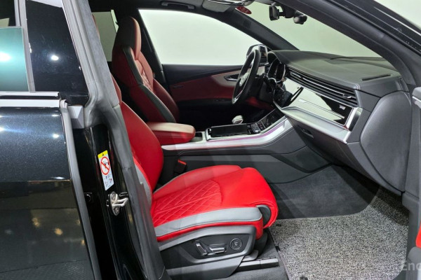 2023 Audi Q8 с пробегом 41 229 км