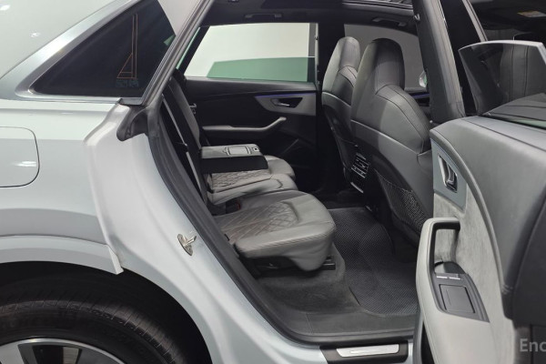 2022 Audi Q8 с пробегом 149 460 км