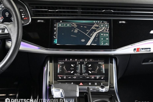 2020 Audi Q8 с пробегом 74 131 км