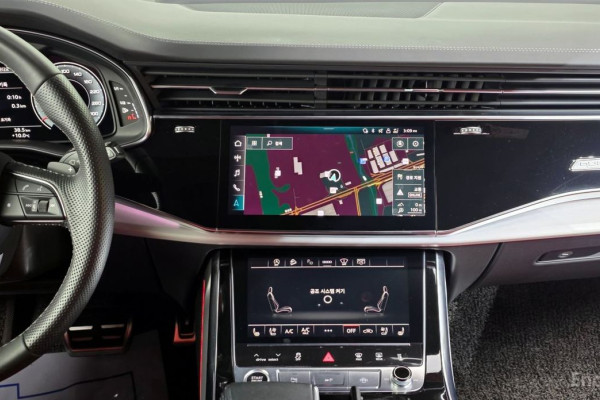 2023 Audi Q8 с пробегом 41 229 км