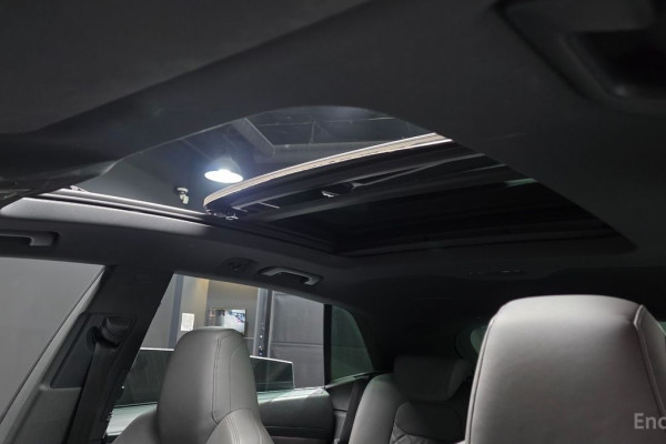 2022 Audi Q8 с пробегом 149 460 км