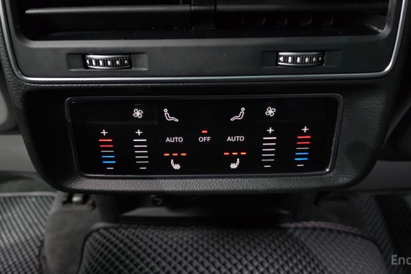 2022 Audi Q8 с пробегом 149 460 км