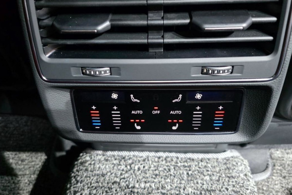 2023 Audi Q8 с пробегом 41 229 км