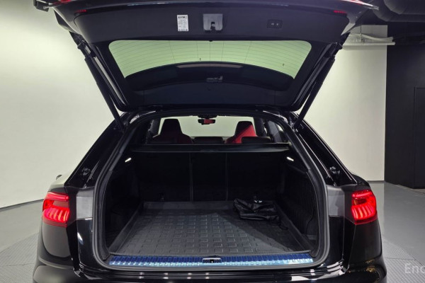 2023 Audi Q8 с пробегом 41 229 км