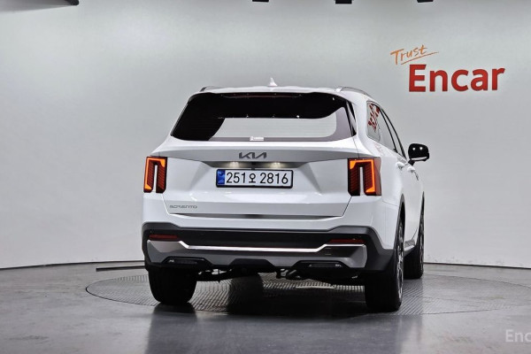 2025 Kia Sorento с пробегом 3 029 км