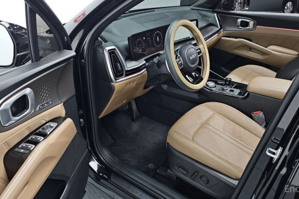 2023 Kia Sorento с пробегом 25 840 км