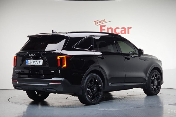 2024 Kia Sorento с пробегом 10 062 км