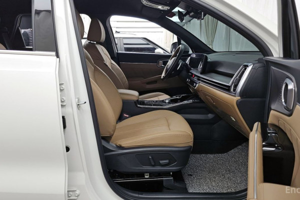 2024 Kia Sorento с пробегом 3 991 км