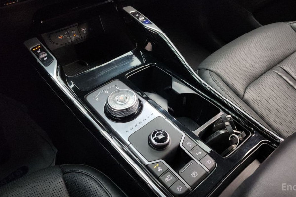 2023 Kia Sorento с пробегом 91 991 км