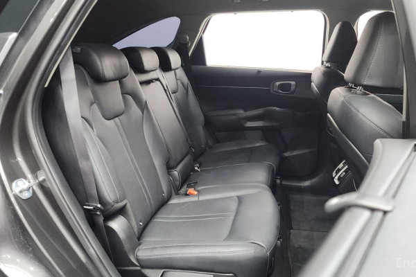 2023 Kia Sorento с пробегом 91 991 км