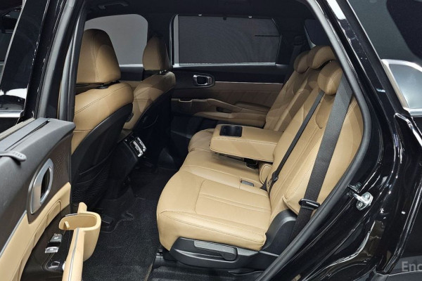 2024 Kia Sorento с пробегом 7 602 км