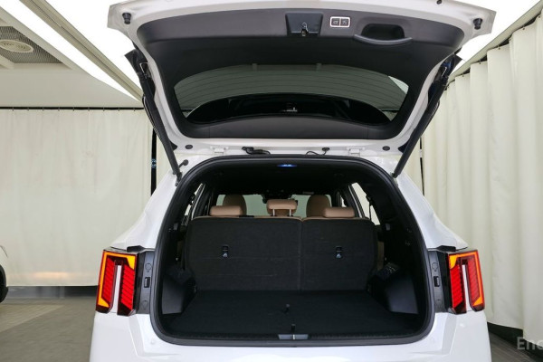 2024 Kia Sorento с пробегом 3 991 км