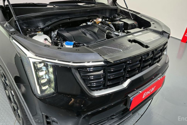 2023 Kia Sorento с пробегом 17 019 км