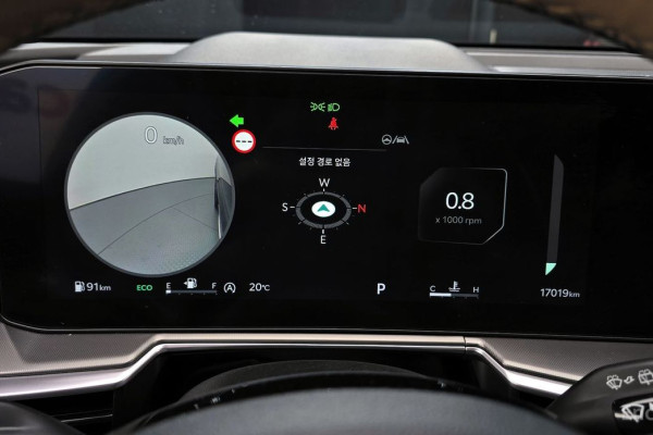 2023 Kia Sorento с пробегом 17 019 км