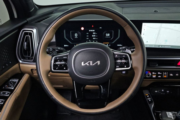 2024 Kia Sorento с пробегом 14 046 км