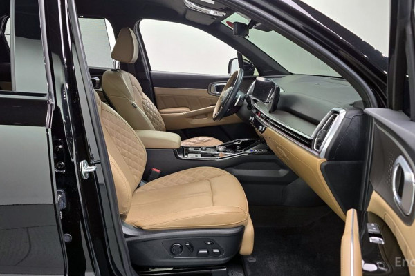 2023 Kia Sorento с пробегом 17 019 км