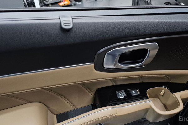 2024 Kia Sorento с пробегом 10 062 км