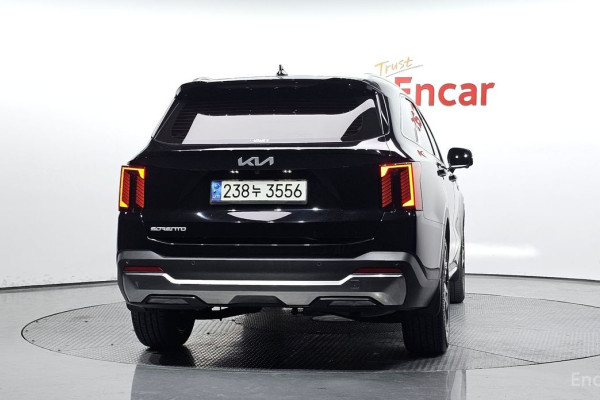 2023 Kia Sorento с пробегом 31 586 км