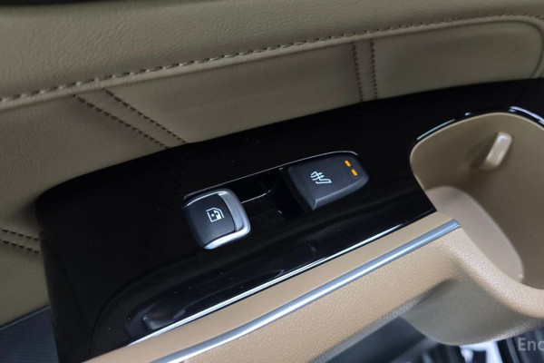 2023 Kia Sorento с пробегом 17 019 км