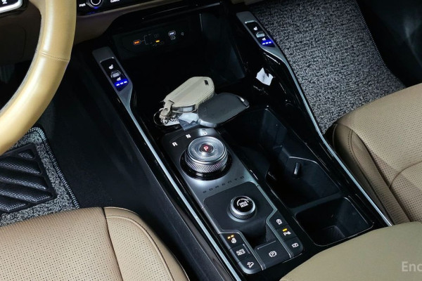 2023 Kia Sorento с пробегом 31 586 км